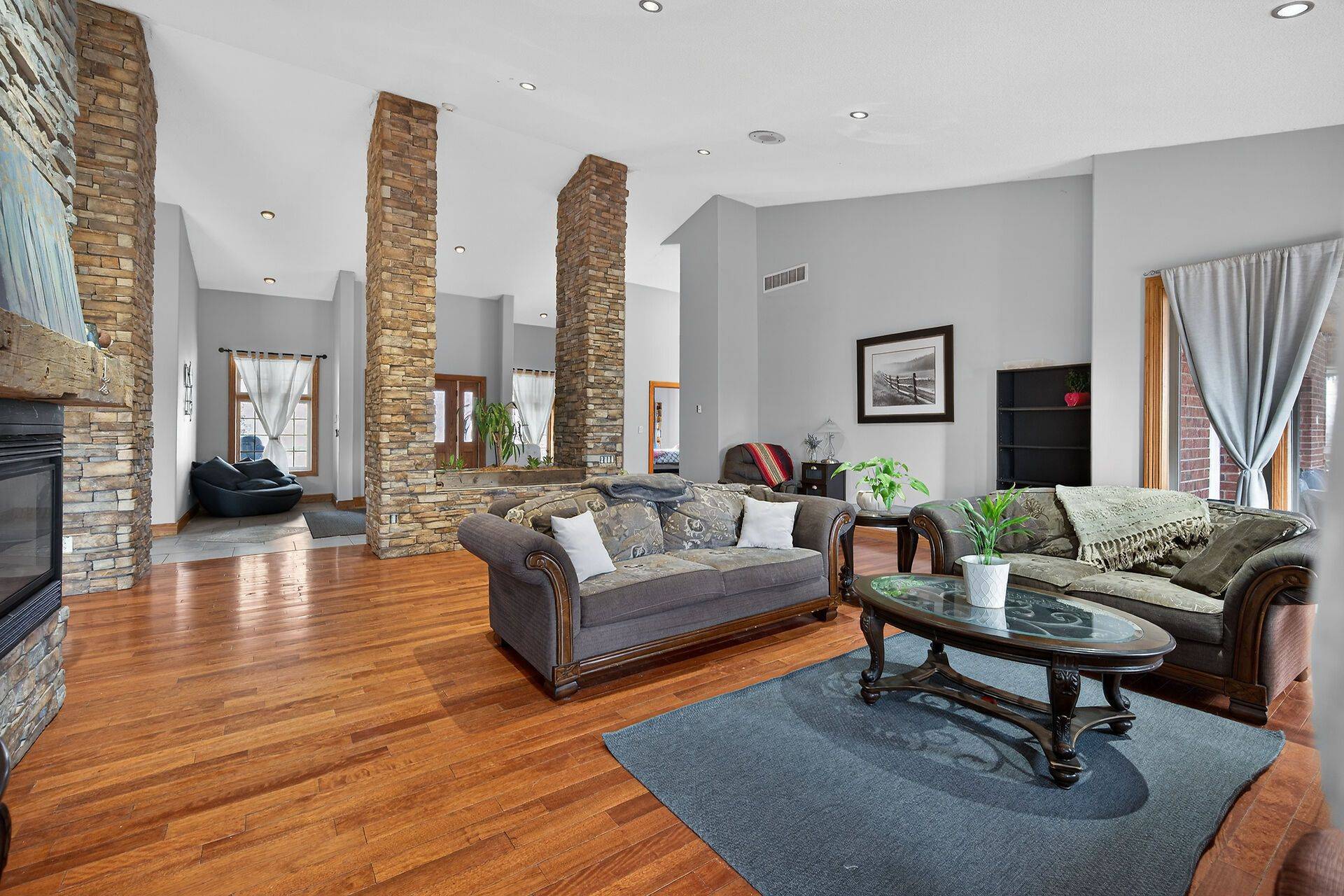 393 Old Onondaga RD E, Brant, ON N3T 5L4