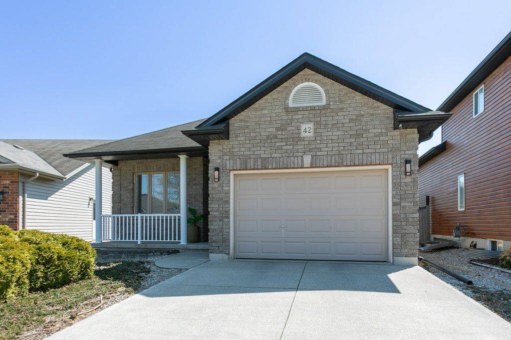 42 Kerr CRES, Ingersoll, ON N5C 4H1