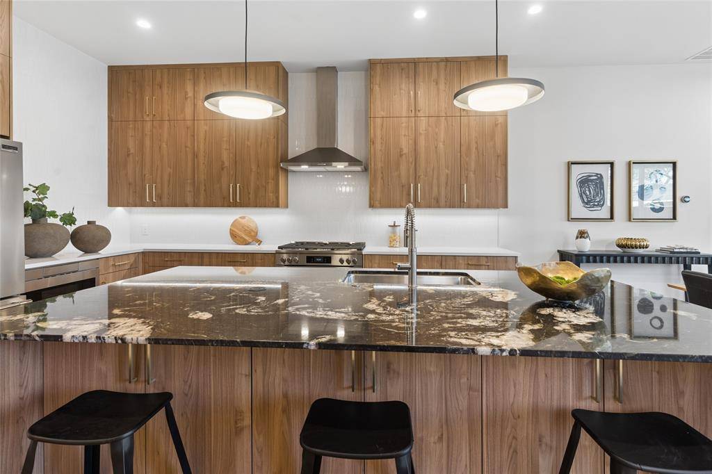 6607 Roper Street, Dallas, TX 75209