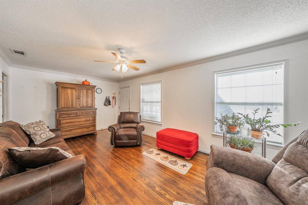 1205 Marshalldale Drive, Arlington, TX 76013