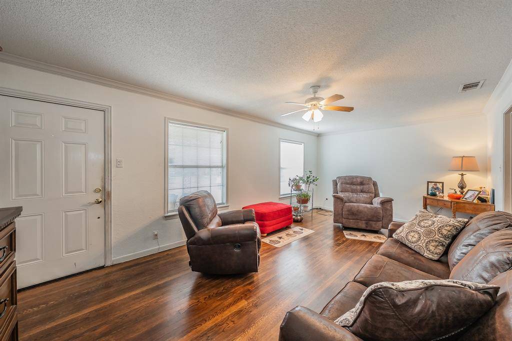 1205 Marshalldale Drive, Arlington, TX 76013