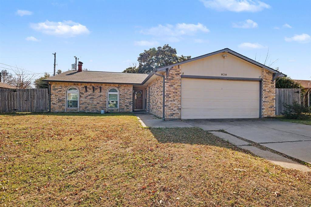 820 Levelland Drive, Arlington, TX 76017
