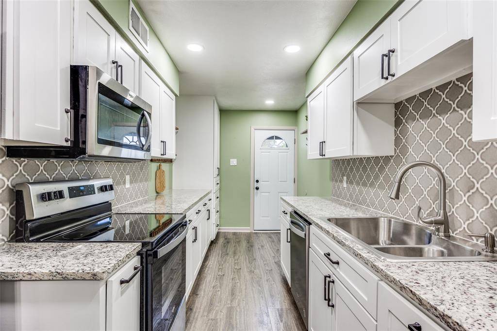 13635 Weald Green Street, Dallas, TX 75240