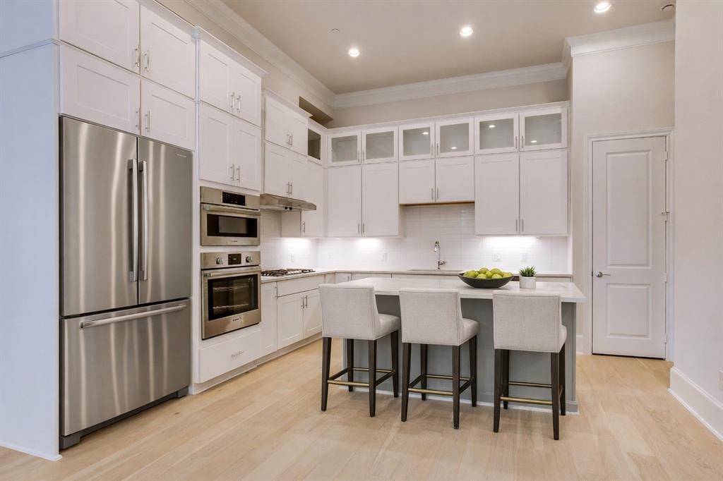 1472 N Avenue, Plano, TX 75074