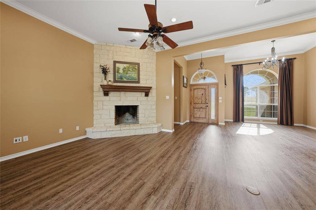 6398 Dorsey Drive, Athens, TX 75752