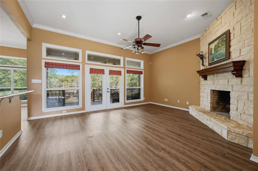 6398 Dorsey Drive, Athens, TX 75752