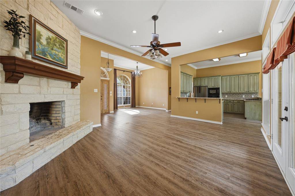 6398 Dorsey Drive, Athens, TX 75752