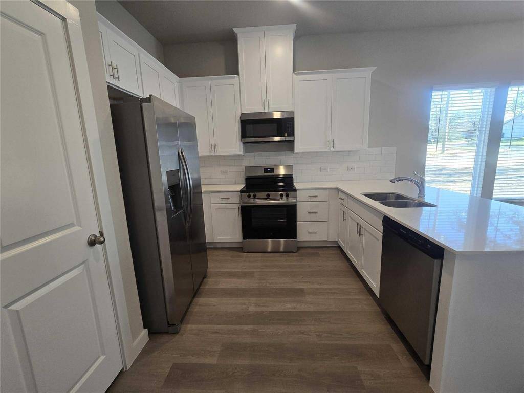 331 E Hull Street, Denison, TX 75021