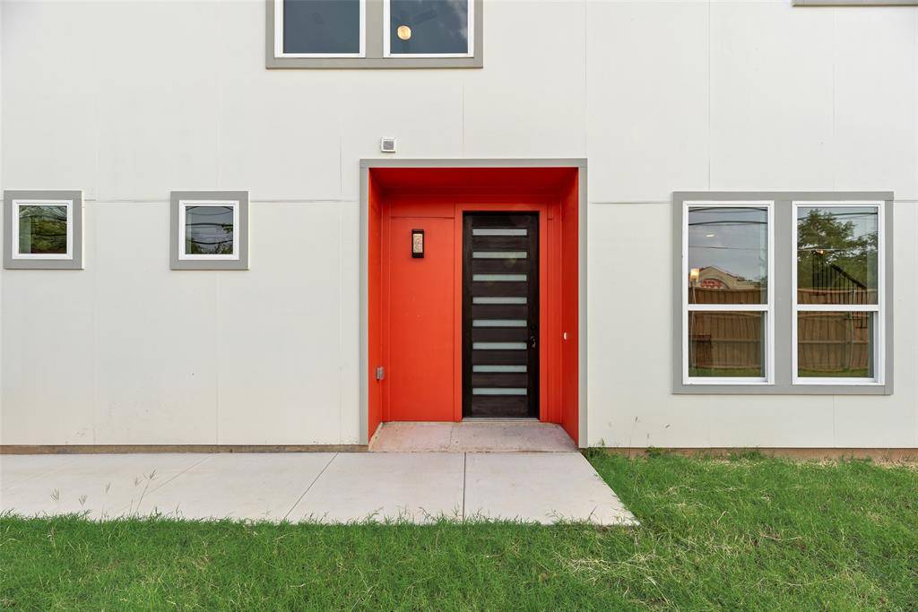 2330 Fairfax, Irving, TX 75060