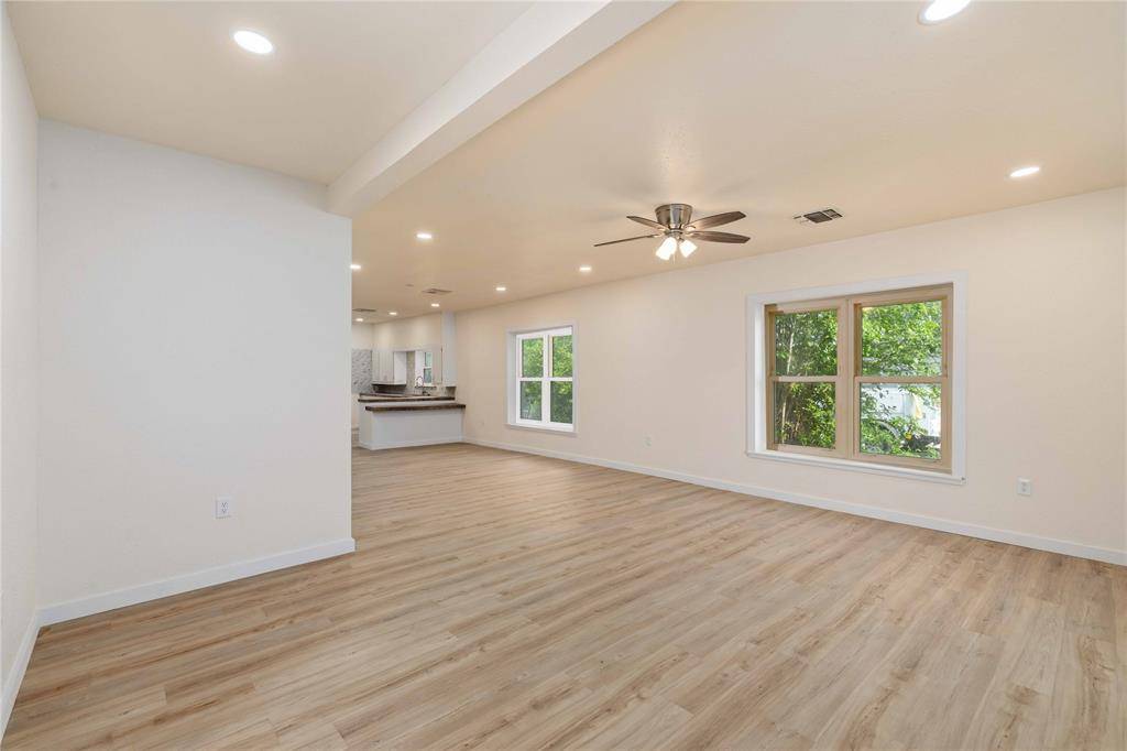 516 S Pecos Street, Coleman, TX 76834