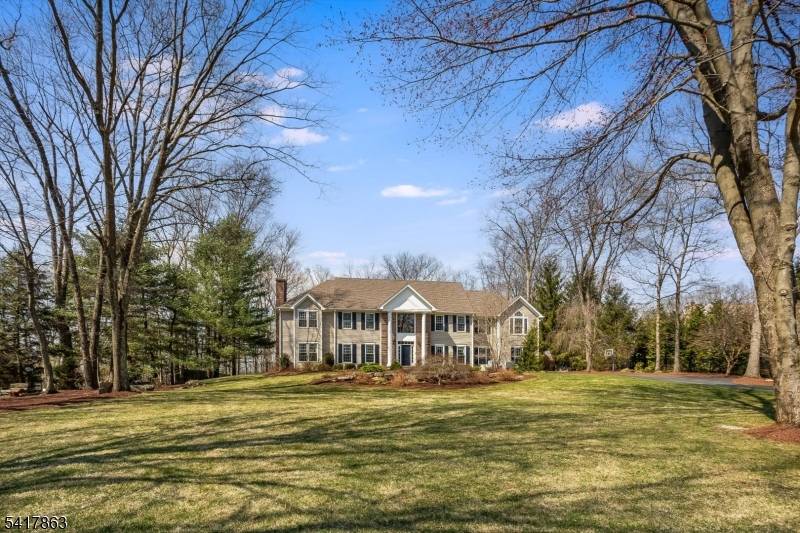 5 Green Hill Rd, Chester Twp., NJ 07930