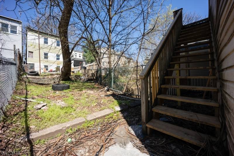 99 N 3Rd St, Paterson City, NJ 07522