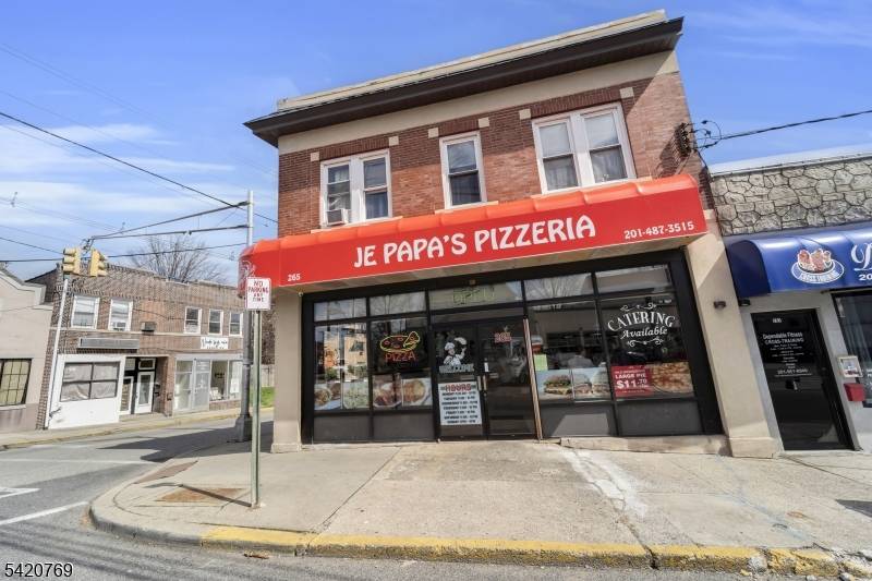 265 Queen Anne Rd, Bogota Boro, NJ 07603