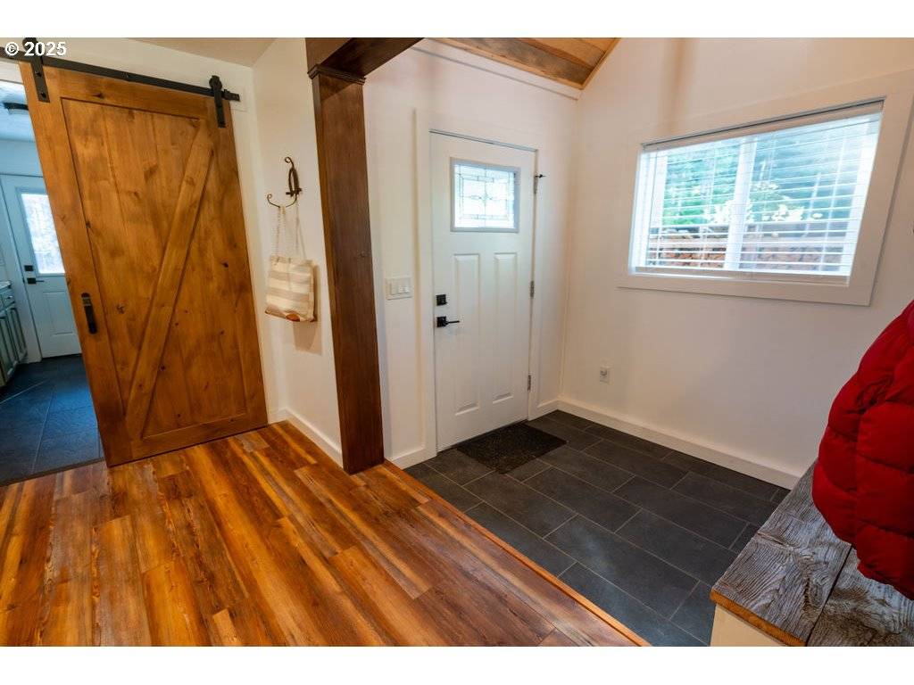 35349 BLITZ LN, Blodgett, OR 97326