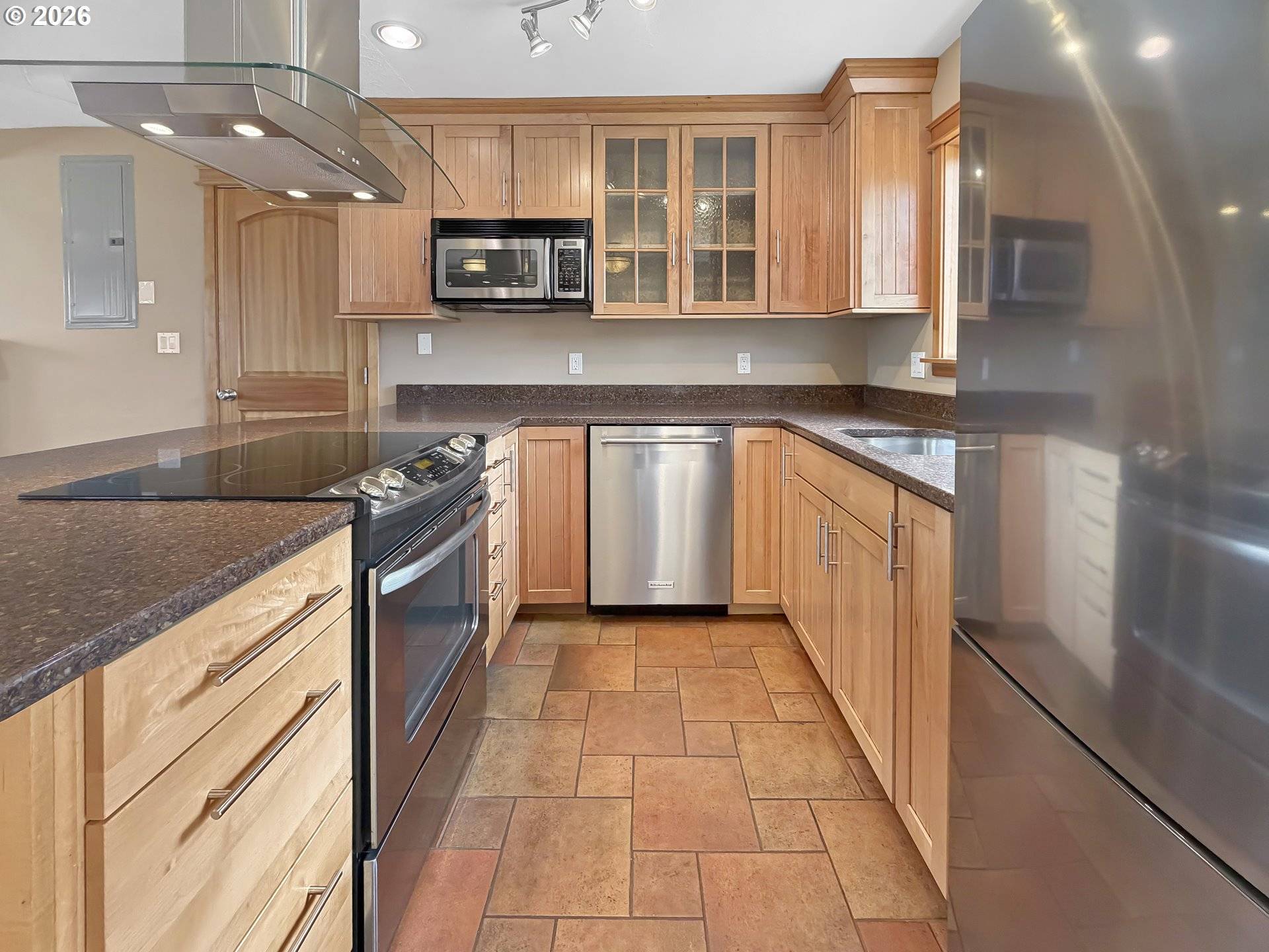 7350 SW STEWART ST, Portland, OR 97223