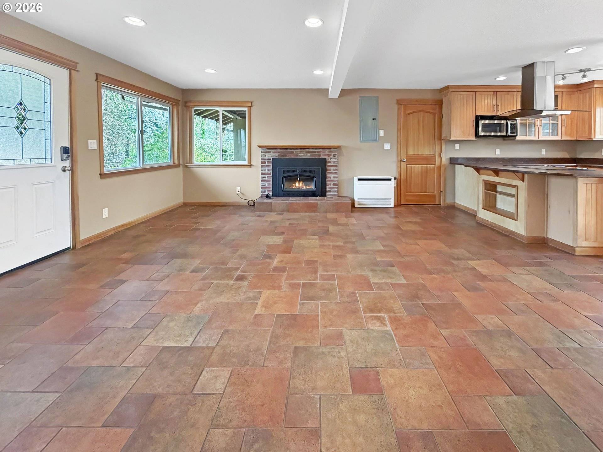 7350 SW STEWART ST, Portland, OR 97223