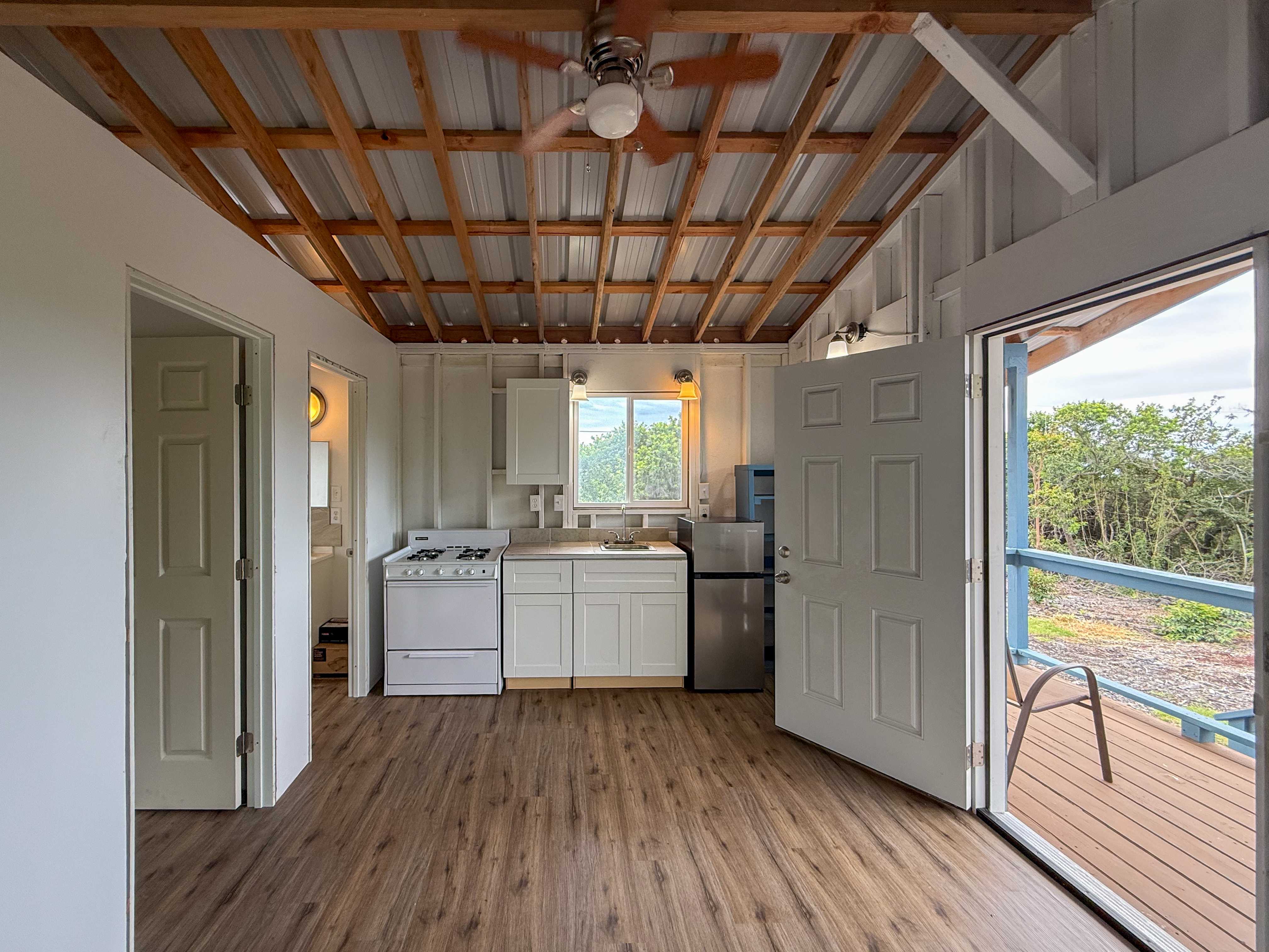 94-6410 HOLOWAI ST, Naalehu, HI 96772
