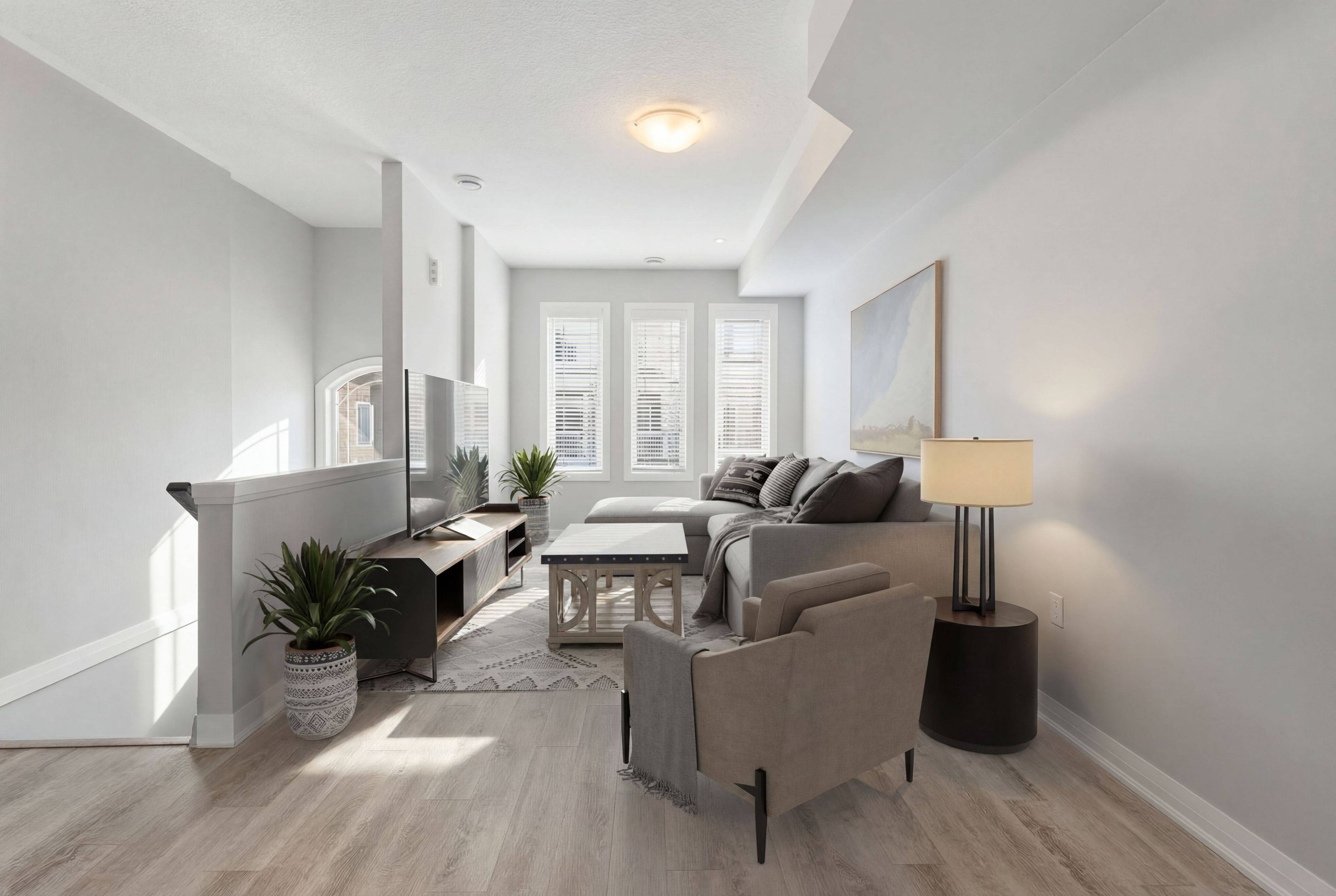 28 Aqua LN, Hamilton, ON L0R 1P0