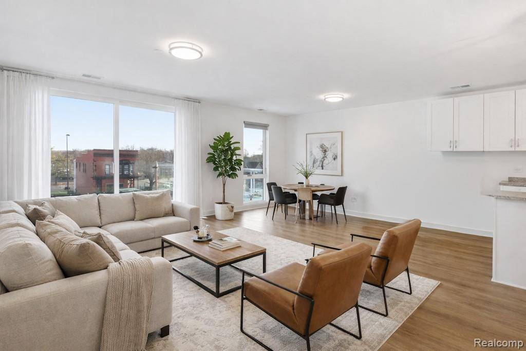 166 Oak ST #309, Wyandotte, MI 48192