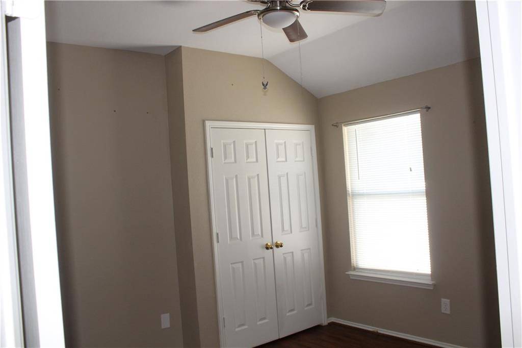 821 Lowe Drive, Cedar Hill, TX 75104