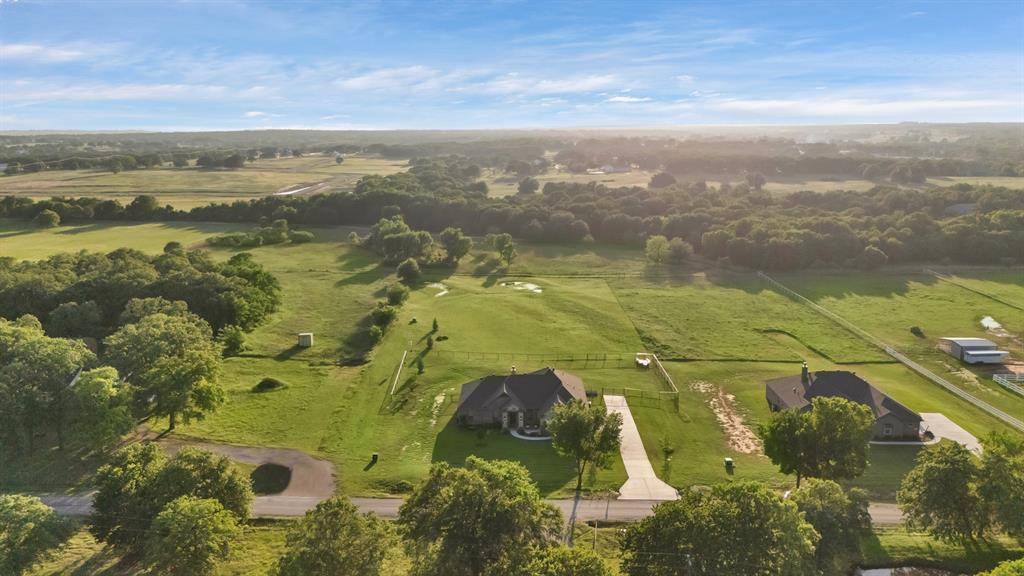 173 Stanley Lane, Poolville, TX 76487