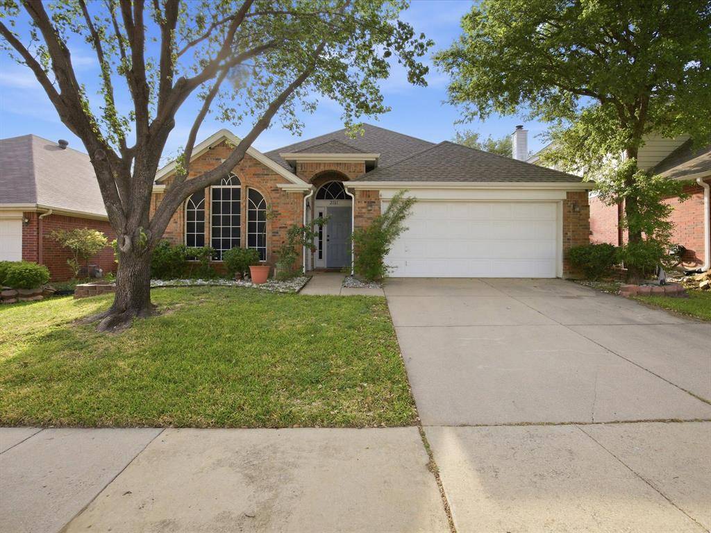 2101 Oak Manor Drive, Bedford, TX 76021