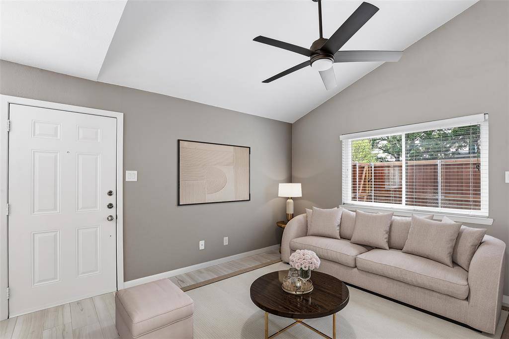 5743 Cedar Creek Drive, Benbrook, TX 76109