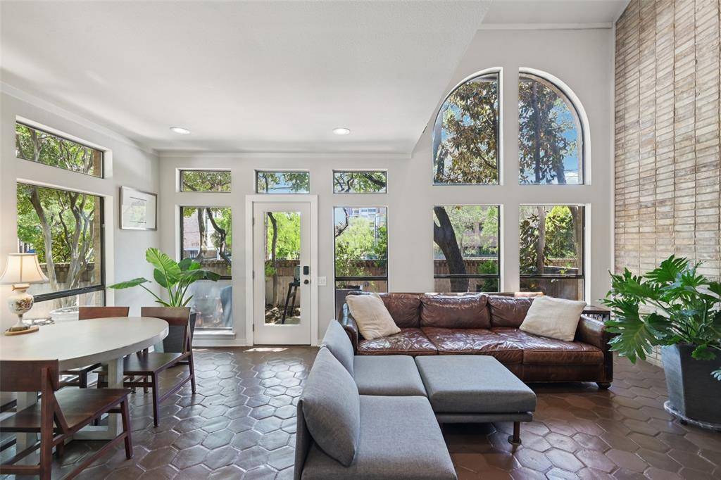 3801 Gilbert Avenue #A, Dallas, TX 75219