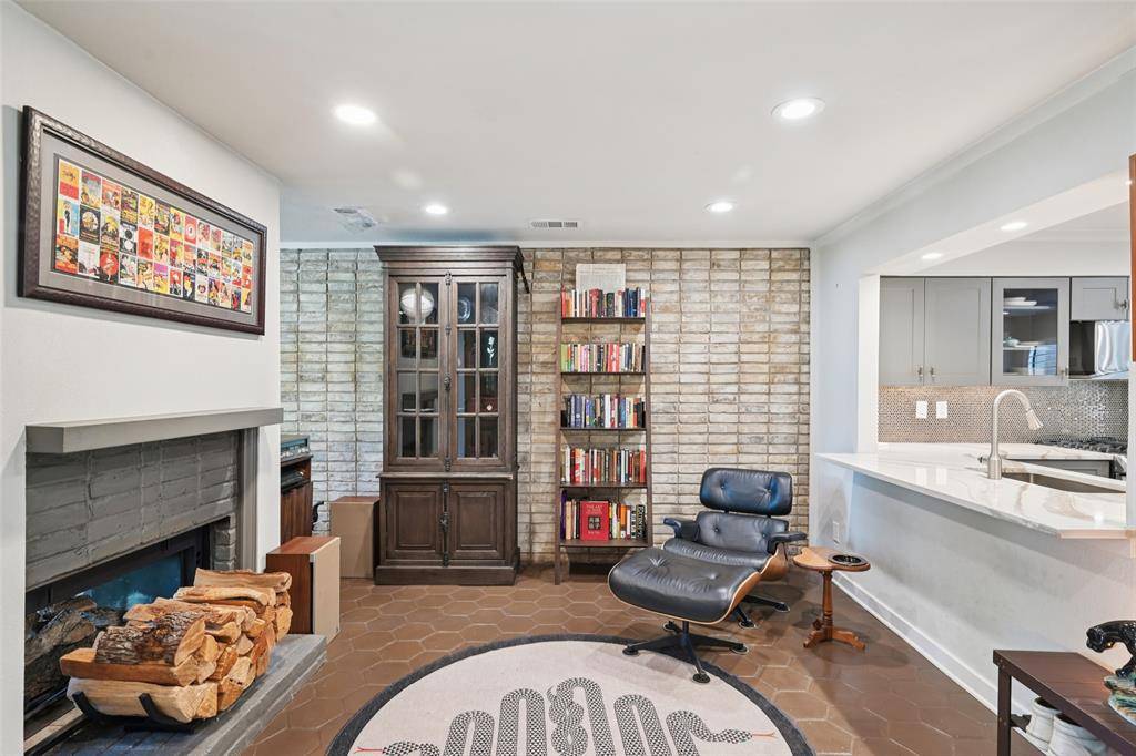 3801 Gilbert Avenue #A, Dallas, TX 75219