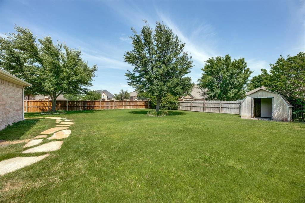 9714 October Glory Lane, Rowlett, TX 75089