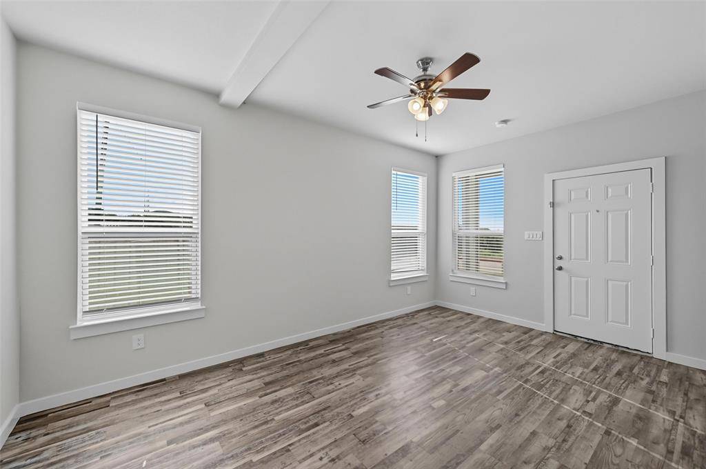 3475 Valley Vista Drive, Fort Worth, TX 76053