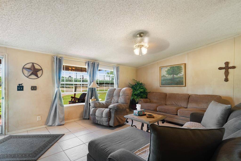 1530 W Front Street #82, Blossom, TX 75416