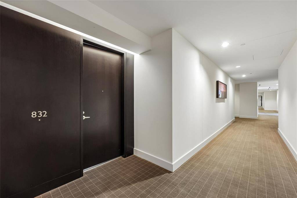2408 Victory Park Lane #832, Dallas, TX 75219