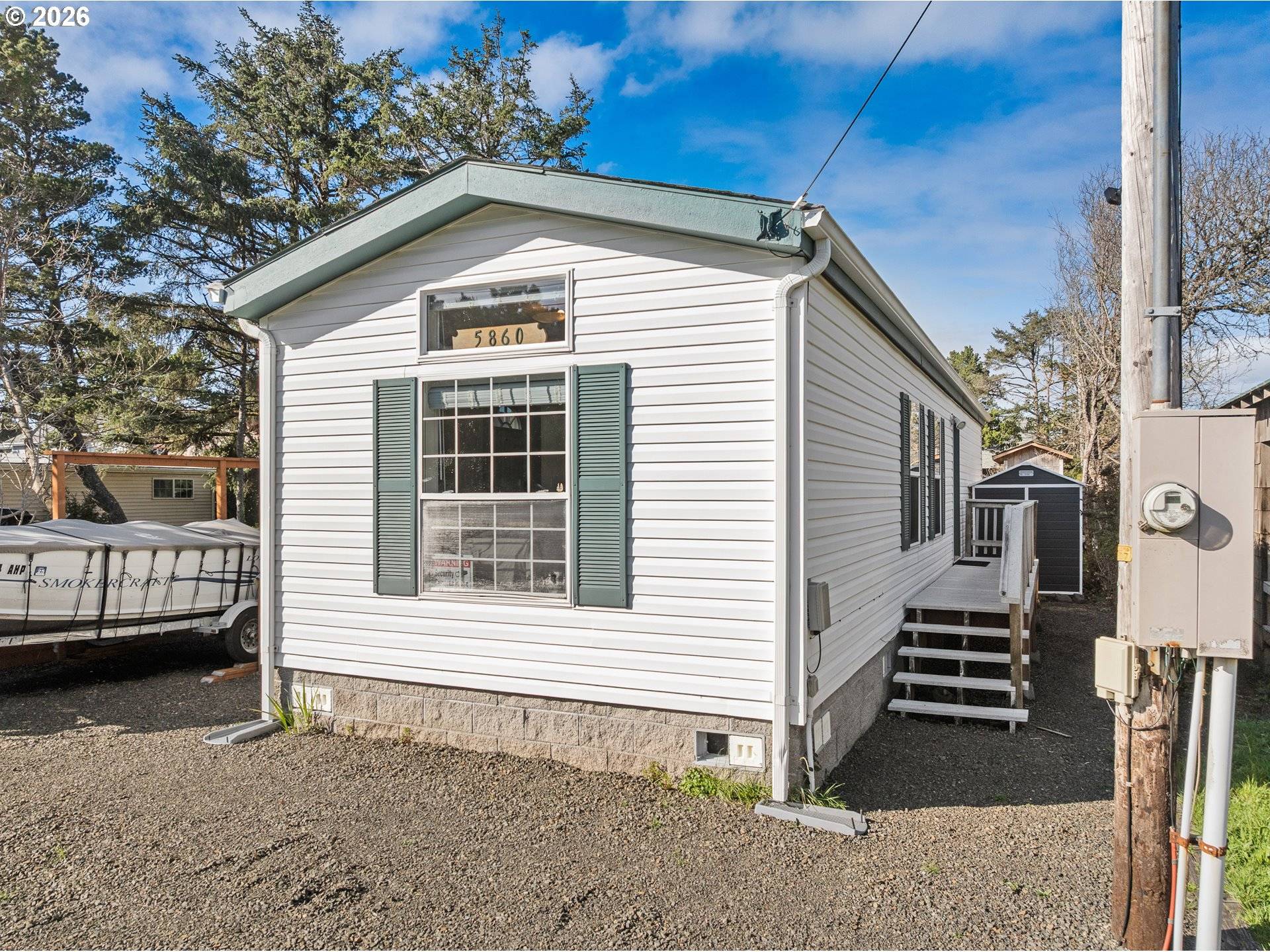 5860 HOLLY AVE, Cloverdale, OR 97112