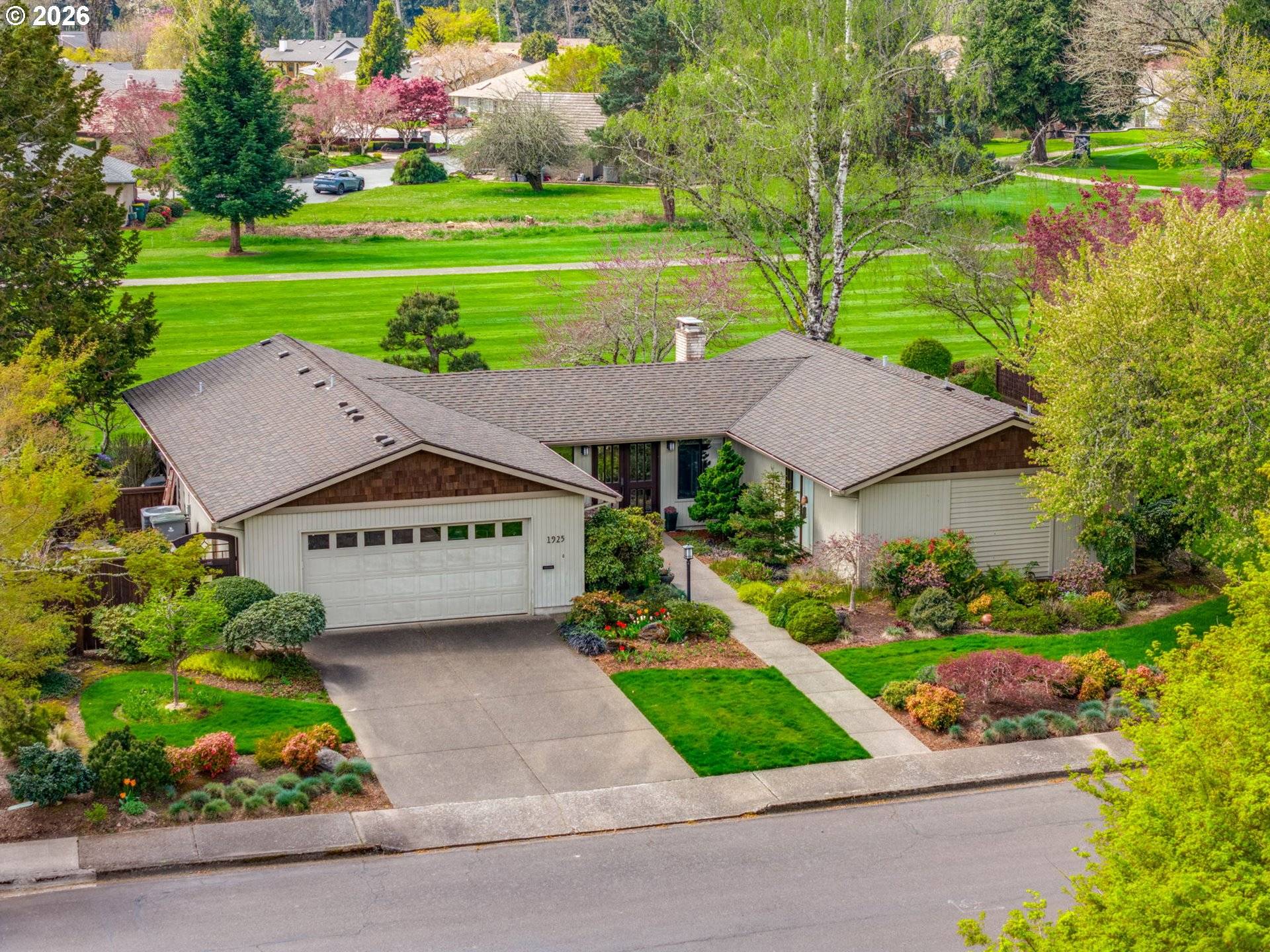 1925 NW ST ANDREWS DR, Mc Minnville, OR 97128