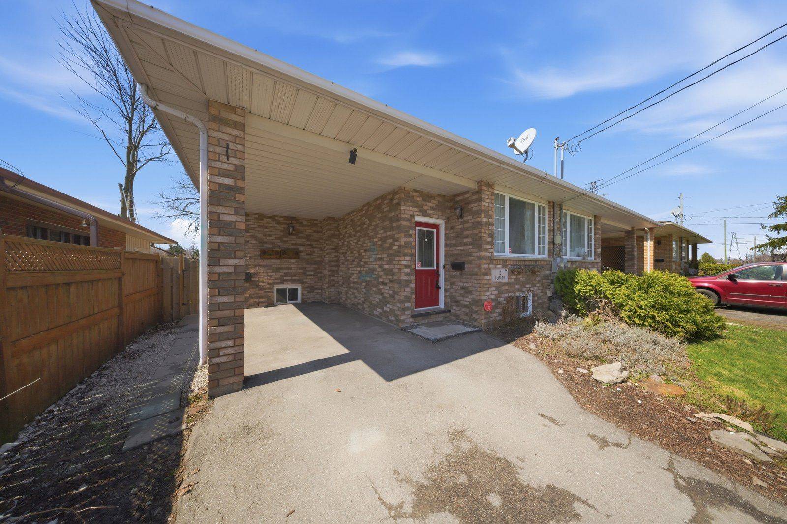 10 Clara CRES, Brantford, ON N3S 7C7