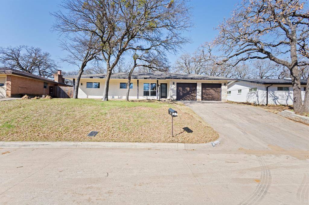 1117 Wade Drive, Bedford, TX 76022