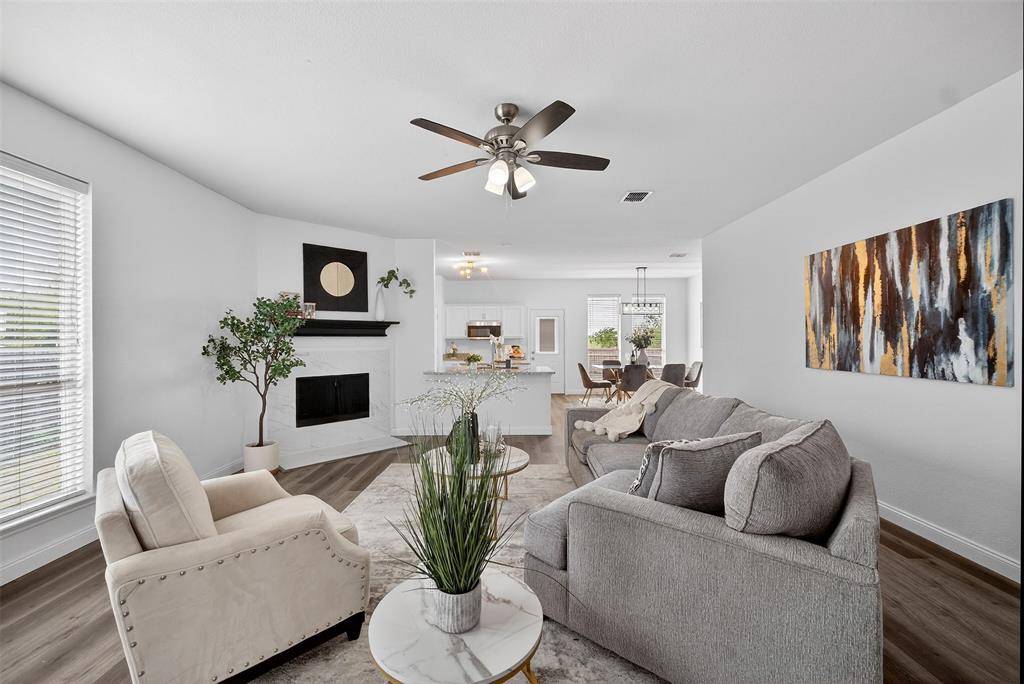 6301 Waterhill Lane, Fort Worth, TX 76179