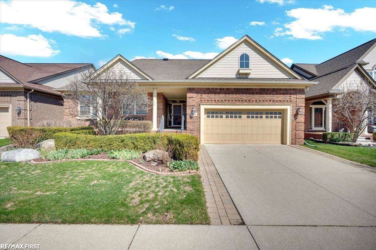 7969 Stableford DR, Washington Twp, MI 48094