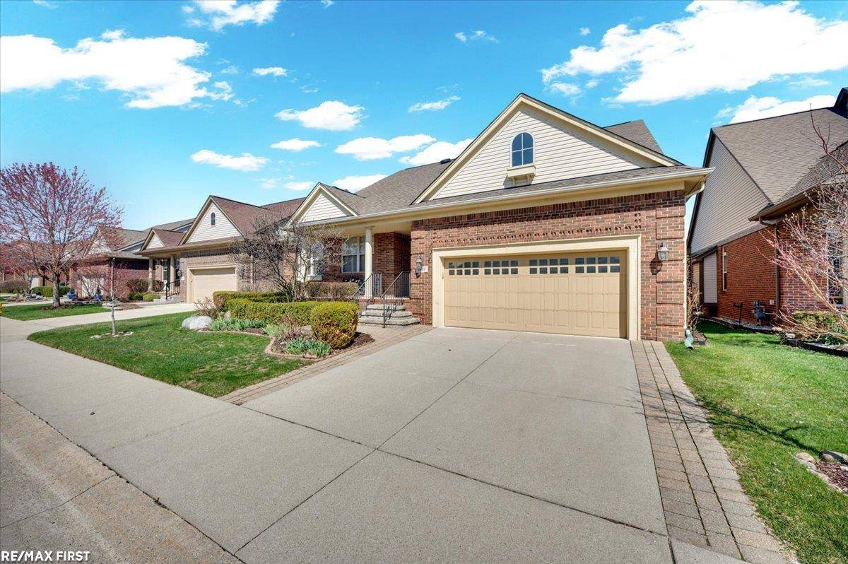 7969 Stableford DR, Washington Twp, MI 48094