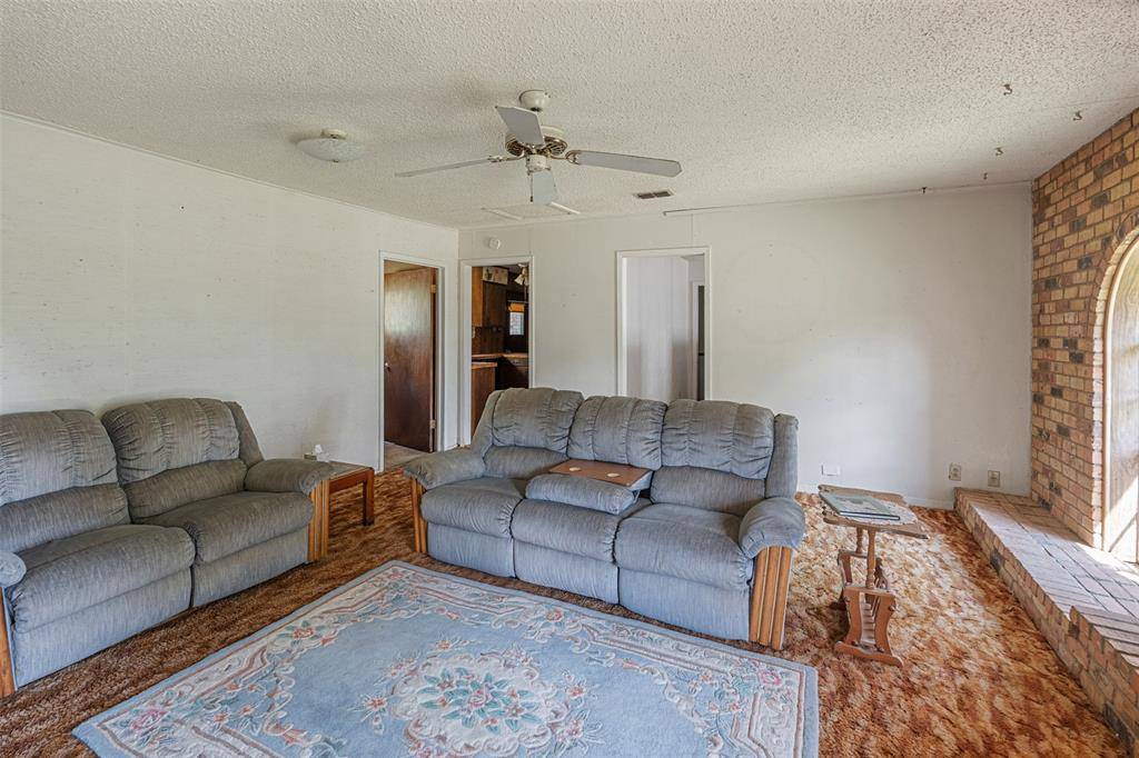 2888 Vz County Road 2708, Mabank, TX 75147