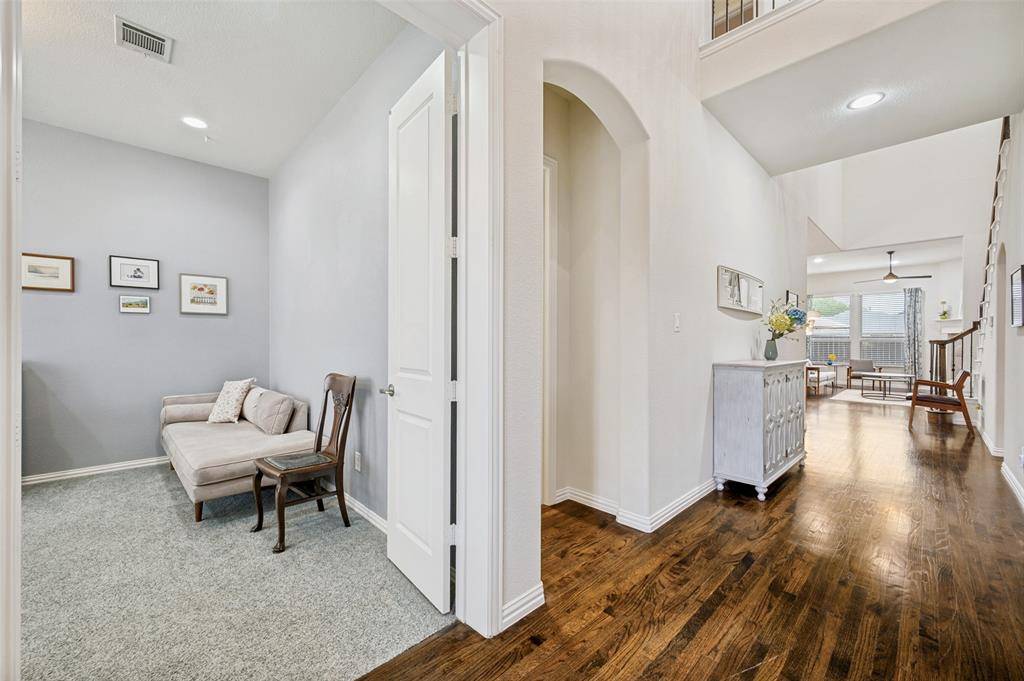 2841 Edinburgh, Carrollton, TX 75006