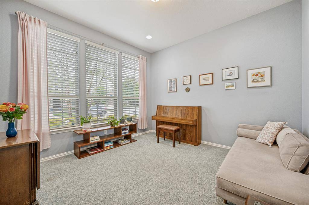 2841 Edinburgh, Carrollton, TX 75006