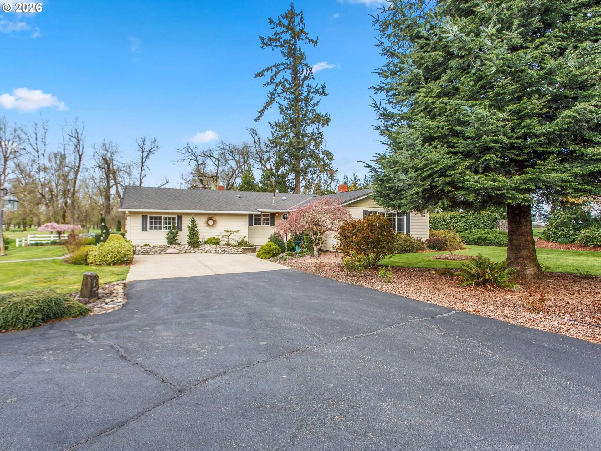 12063 GOLF LN, Sublimity, OR 97385