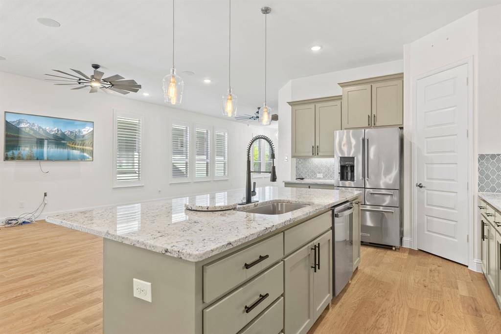 2201 Laguna Drive, Rowlett, TX 75088