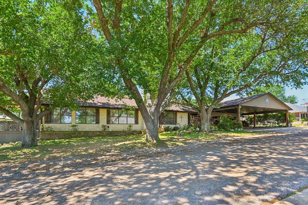 10856 Legg Drive, Kemp, TX 75143