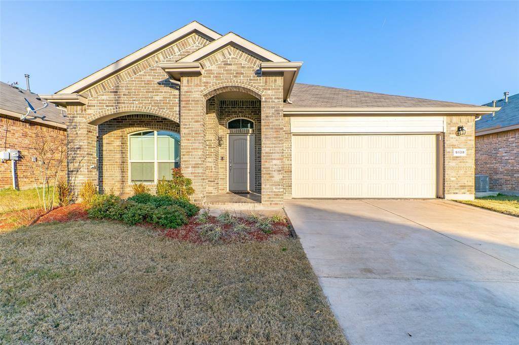 9128 STORMCROW Drive, Fort Worth, TX 76179