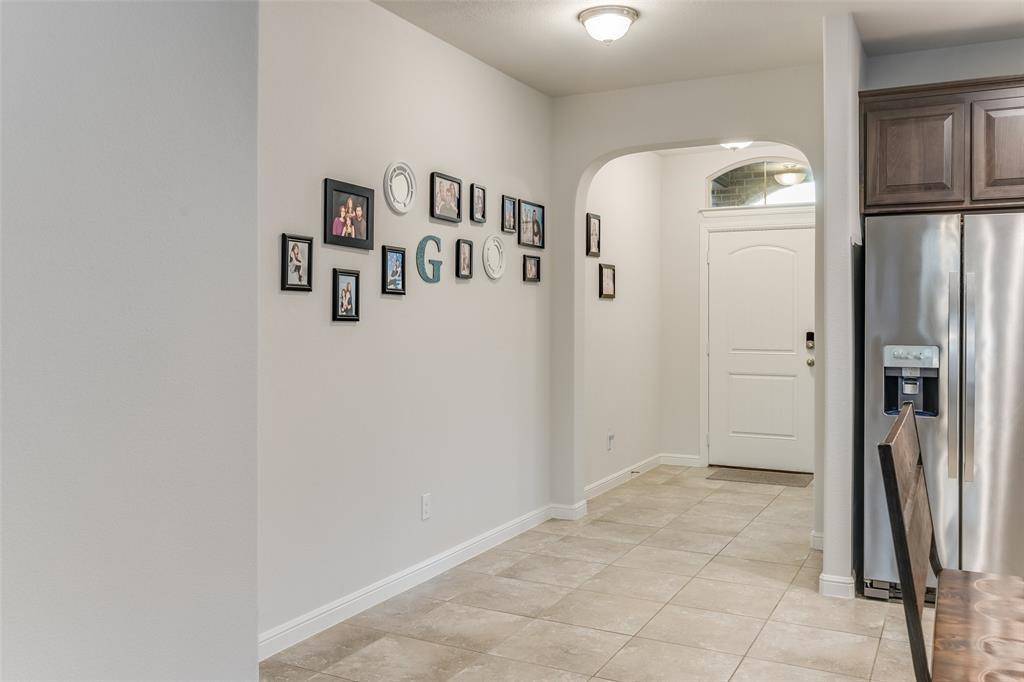 9128 STORMCROW Drive, Fort Worth, TX 76179