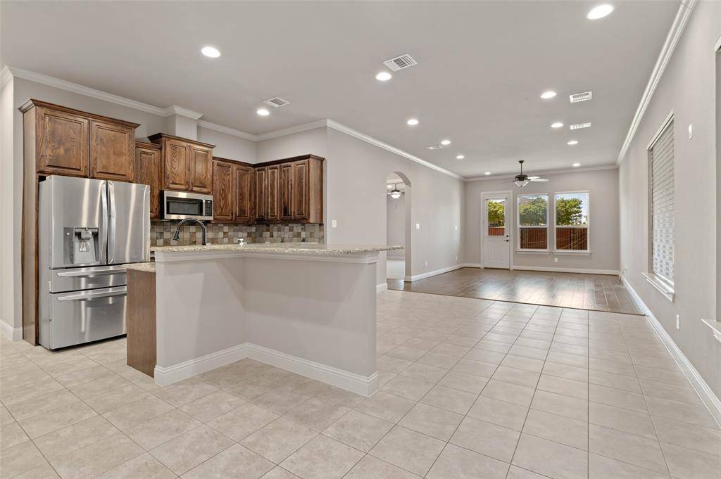 2317 Chrystal Drive, Carrollton, TX 75006