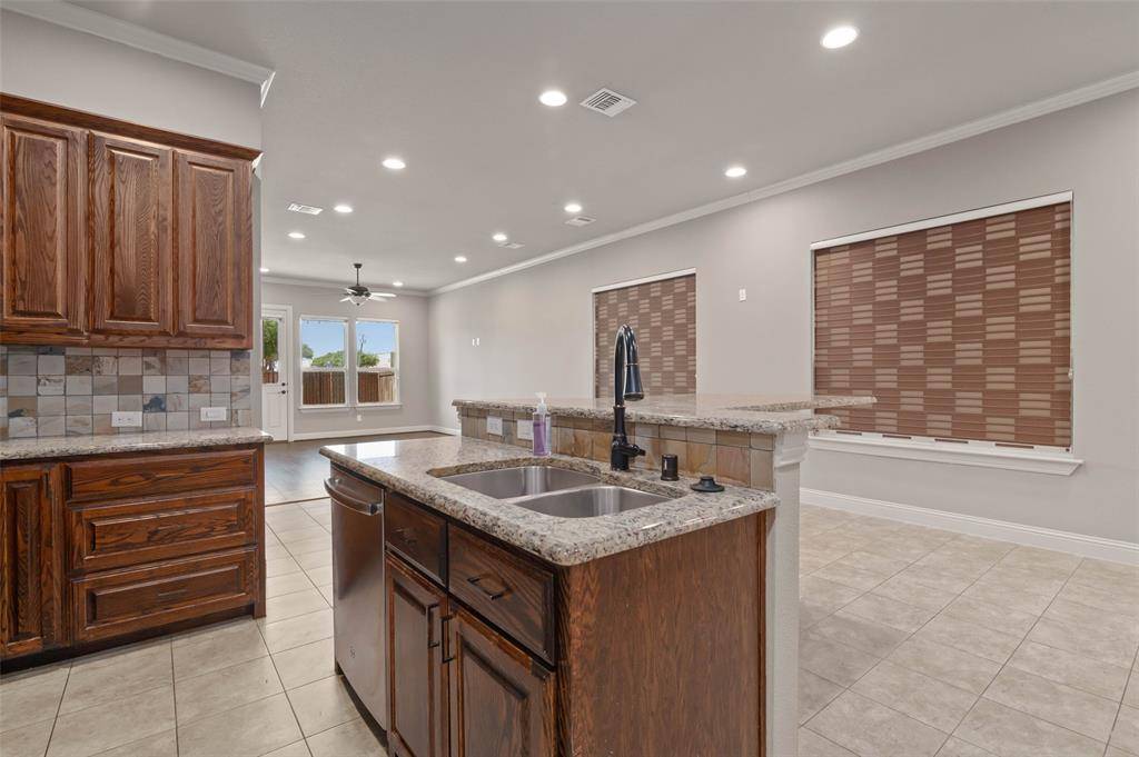 2317 Chrystal Drive, Carrollton, TX 75006